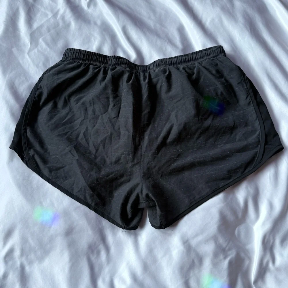 Nike Black Athletic Shorts Lightweight Elastic Waist - Picture 3 of 4